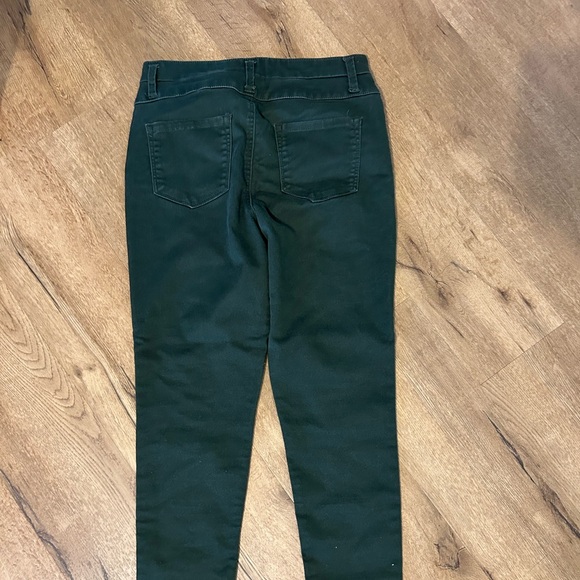 Sapphire Ink women’s forest green jeans spandex.  Size 7 inseam 25ish. - Picture 5 of 8